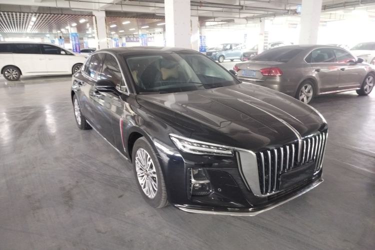 Used Hongqi H5 2023 1.5T DCT Smart Connect Flagship Edition Front Right 45 Deg