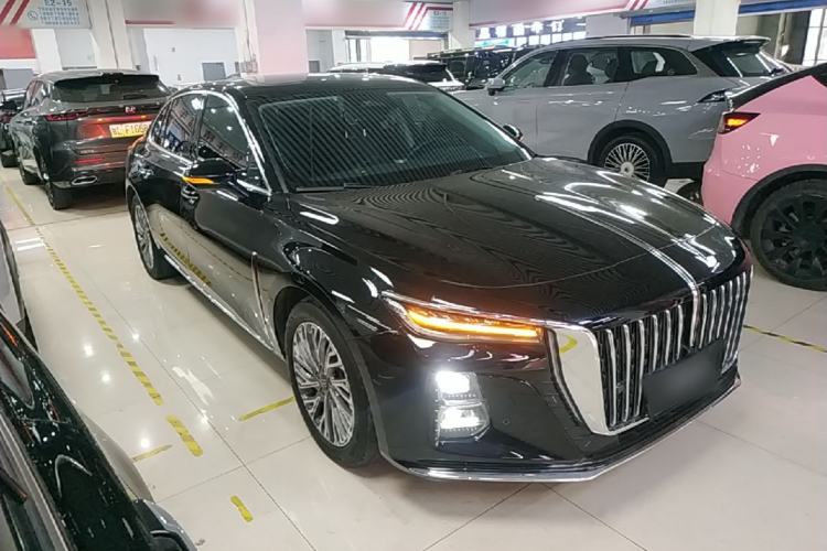 Used Hongqi H5 2023 2.0T Automatic Smart Connect Flagship Edition Front Right 45 Deg