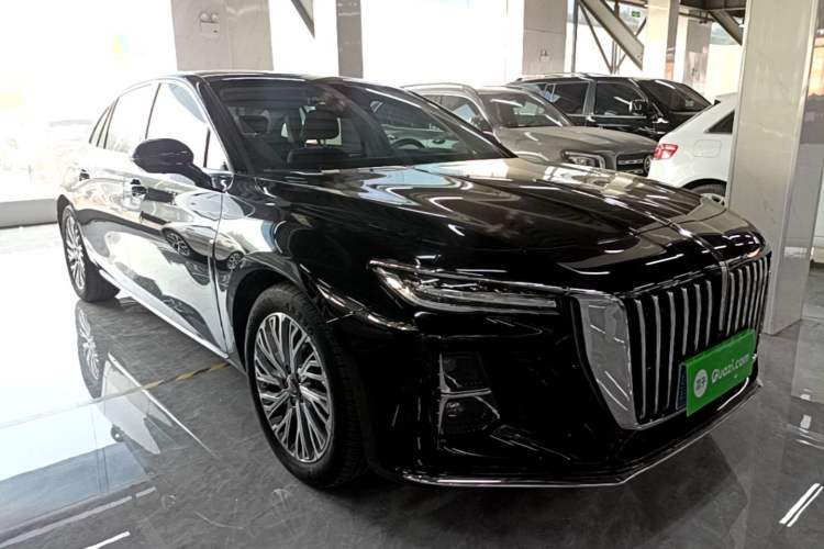 Used Hongqi H5 2023 2.0T Automatic Smart Connect Flagship Edition Front Right 45 Deg