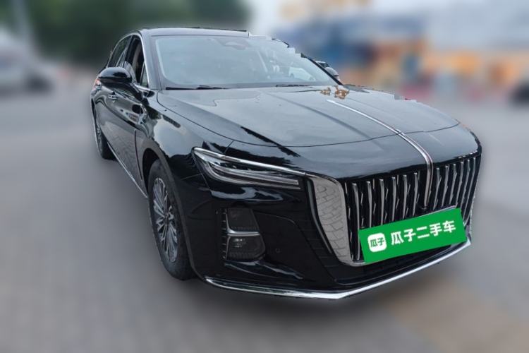 Used Hongqi H5 2023 2.0T Automatic Smart Connect Flagship Edition Front Right 45 Deg