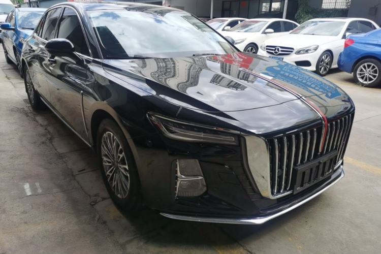 Used Hongqi H5 2023 1.5T DCT Smart Connect Flagship Edition Front Right 45 Deg