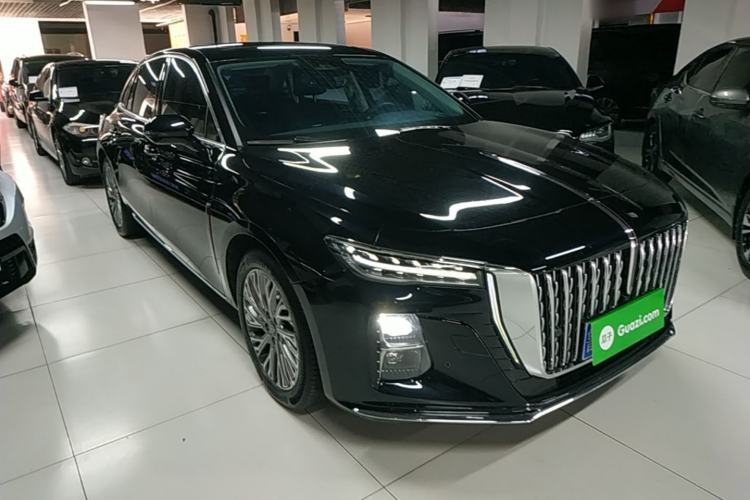 Used Hongqi H5 2023 2.0T Automatic Smart Connect Flagship Edition Front Right 45 Deg