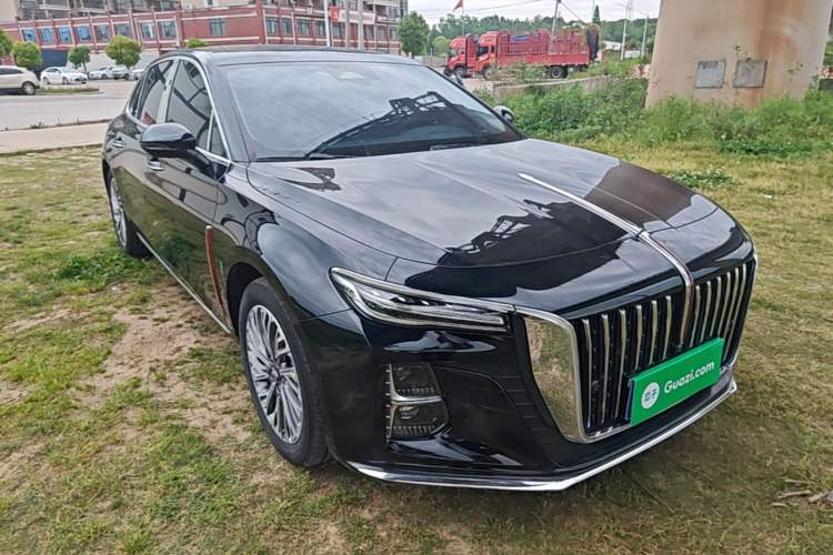 Used Hongqi H5 2023 2.0T Automatic Smart Connect Flagship Edition Front Right 45 Deg