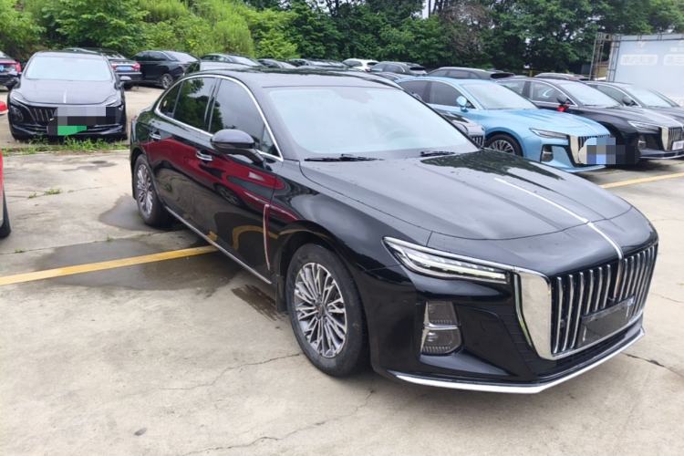 Used Hongqi H5 2023 1.5T DCT Smart Connect Flagship Edition Front Right 45 Deg