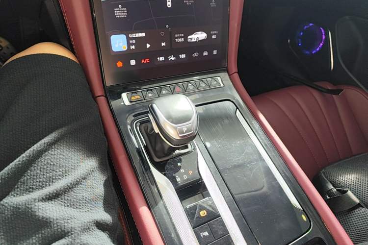 Used Hongqi H5 2023 1.5T DCT Smart Connect Flagship Edition Gear Lever