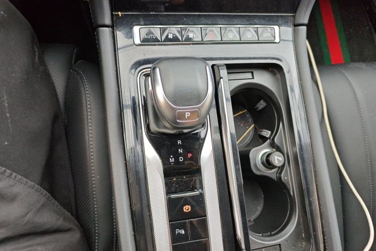 Used Hongqi H5 2023 1.5T DCT Smart Connect Flagship Edition Gear Lever
