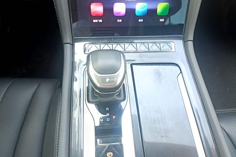 Used Hongqi H5 2023 1.5T DCT Smart Connect Flagship Edition Gear Lever
