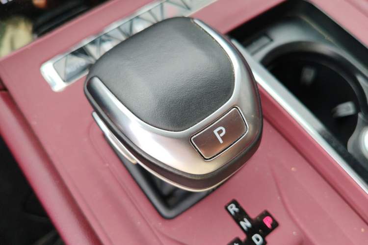 Used Hongqi H5 2023 1.5T DCT Smart Connect Flagship Edition Gear Lever