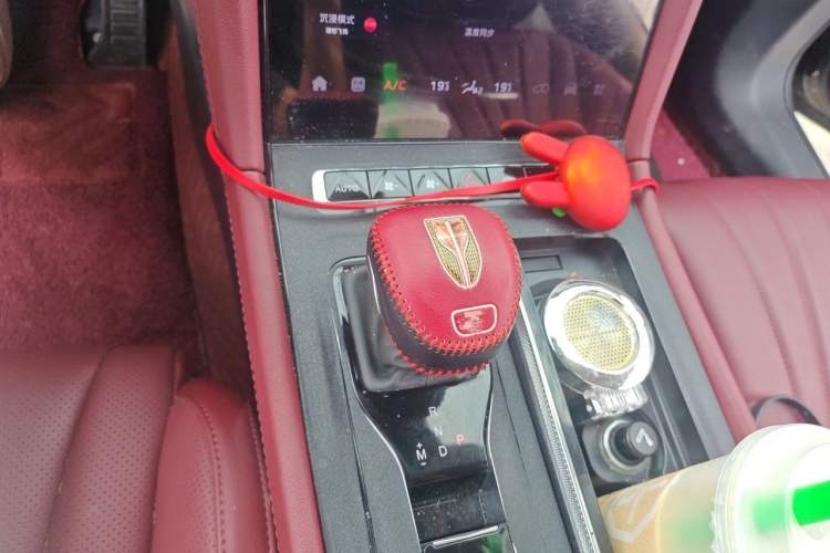 Used Hongqi H5 2023 1.5T DCT Smart Connect Flagship Edition Gear Lever