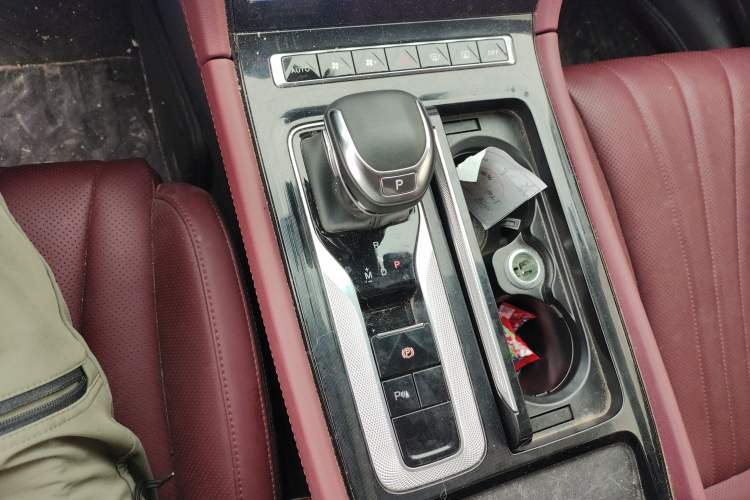 Used Hongqi H5 2023 1.5T DCT Smart Connect Flagship Edition Gear Lever