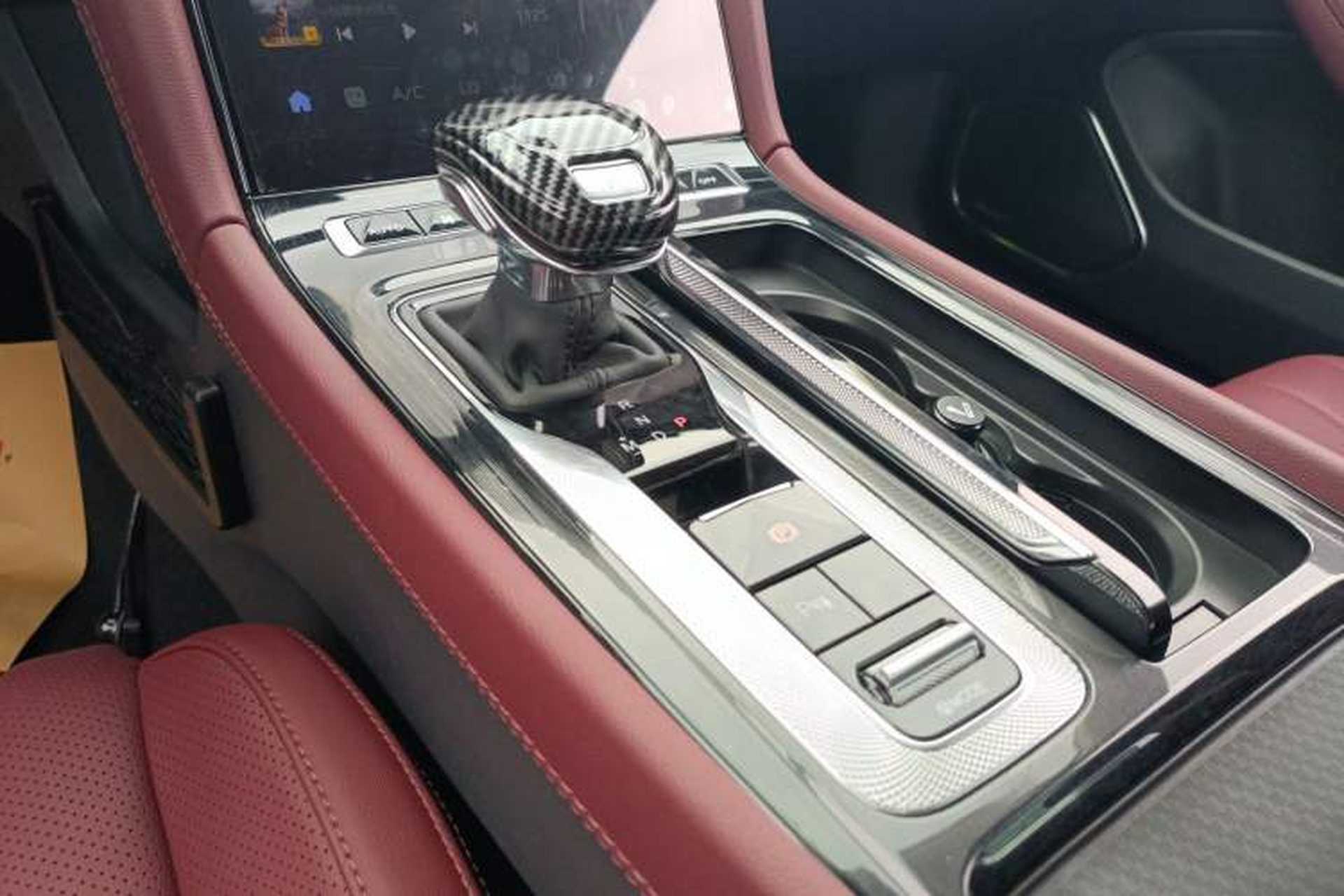 Used Hongqi H5 2023 2.0T Automatic Smart Connect Flagship Edition Gear Lever
