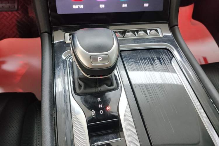 Used Hongqi H5 2023 2.0T Automatic Smart Connect Flagship Edition Gear Lever