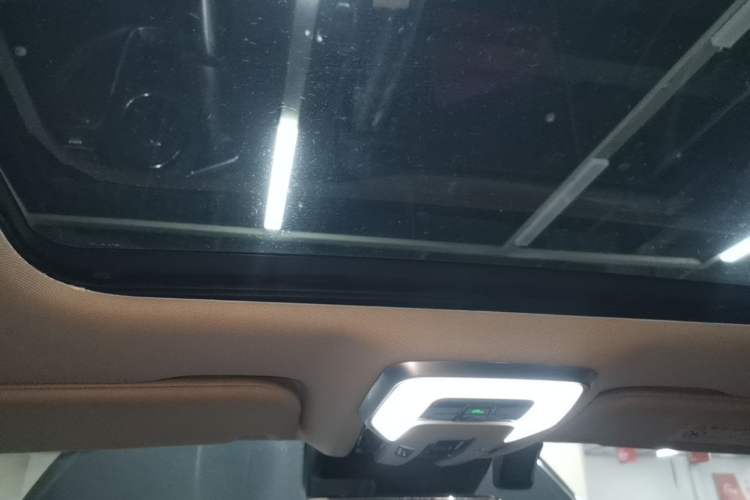 Used Hongqi H5 2023 2.0T Automatic Smart Connect Flagship Edition Headliner