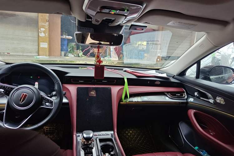 Used Hongqi H5 2023 2.0T Automatic Smart Connect Flagship Edition Headliner