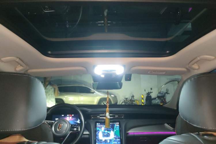 Used Hongqi H5 2023 2.0T Automatic Smart Connect Flagship Edition Headliner