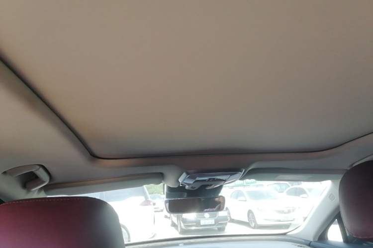 Used Hongqi H5 2023 2.0T Automatic Smart Connect Flagship Edition Headliner