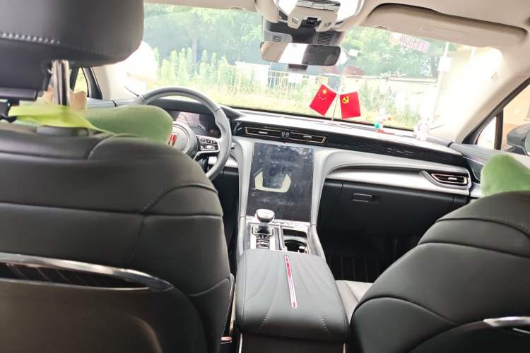 Used Hongqi H5 2023 2.0T Automatic Smart Connect Flagship Edition Headliner