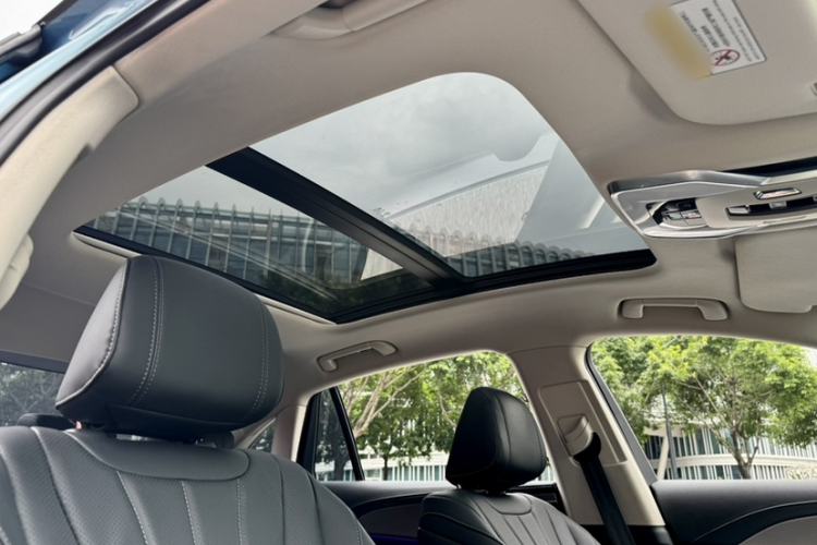 Used Hongqi H5 2023 2.0T Automatic Smart Connect Flagship Edition Headliner