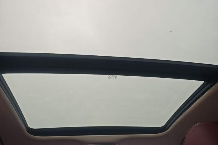 Used Hongqi H5 2023 2.0T Automatic Smart Connect Flagship Edition Headliner