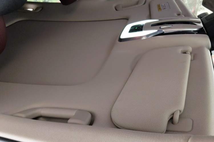 Used Hongqi H5 2023 2.0T Automatic Smart Connect Flagship Edition Headliner