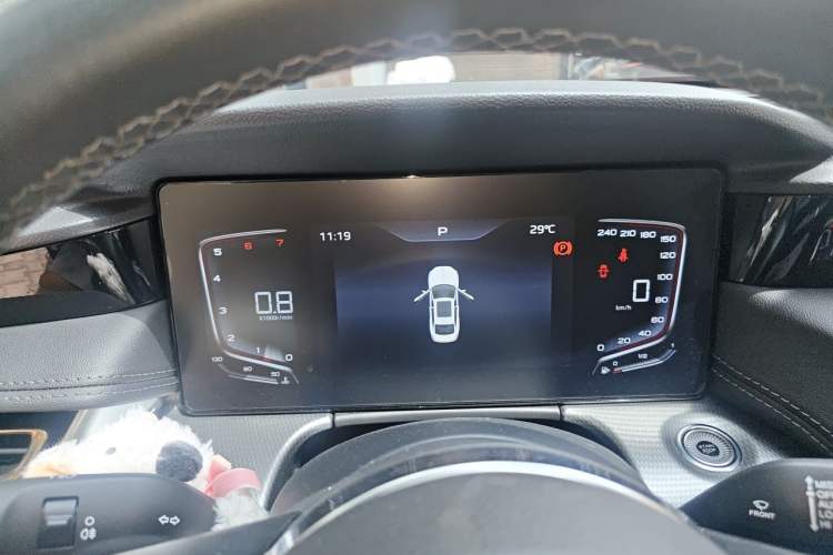 Used Hongqi H5 2023 1.5T DCT Smart Connect Flagship Edition Instrument Cluster