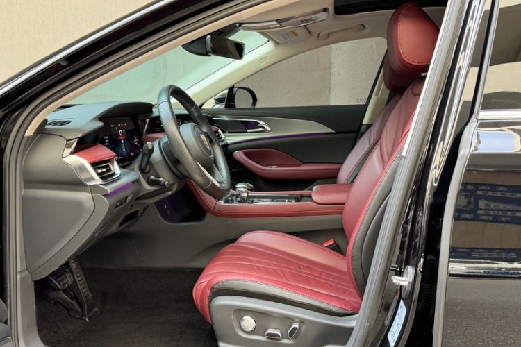 Used Hongqi H5 2023 2.0T Automatic Smart Connect Flagship Edition Interior 2