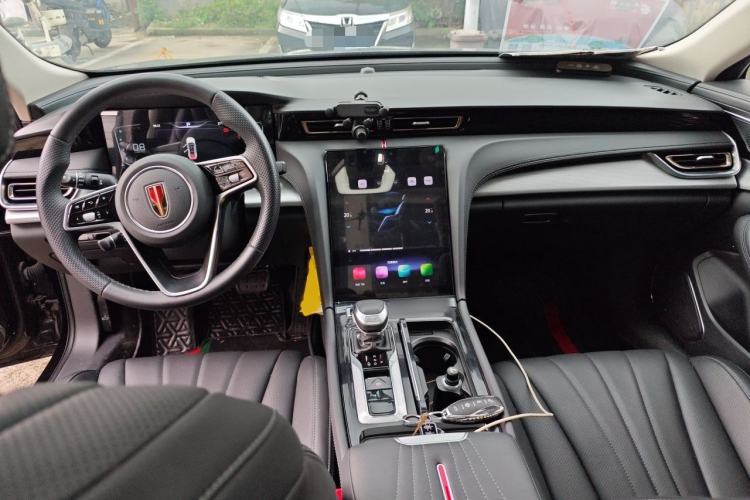 Used Hongqi H5 2023 1.5T DCT Smart Connect Flagship Edition Interior 2