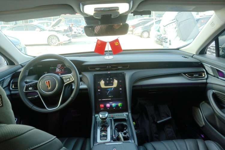 Used Hongqi H5 2023 2.0T Automatic Smart Connect Flagship Edition Interior 2