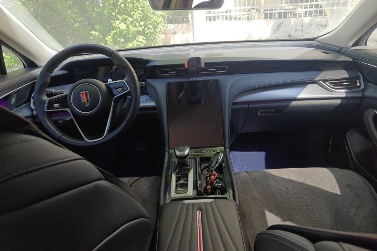 Used Hongqi H5 2023 2.0T Automatic Smart Connect Flagship Edition Interior 2
