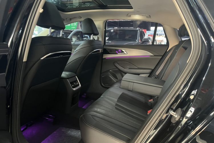 Used Hongqi H5 2023 2.0T Automatic Smart Connect Flagship Edition Interior 3
