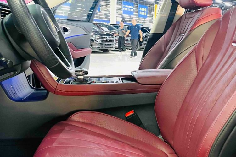 Used Hongqi H5 2023 2.0T Automatic Smart Connect Flagship Edition Interior 4