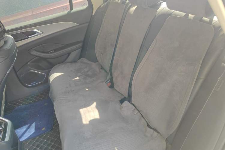 Used Hongqi H5 2023 2.0T Automatic Smart Connect Flagship Edition Interior 4