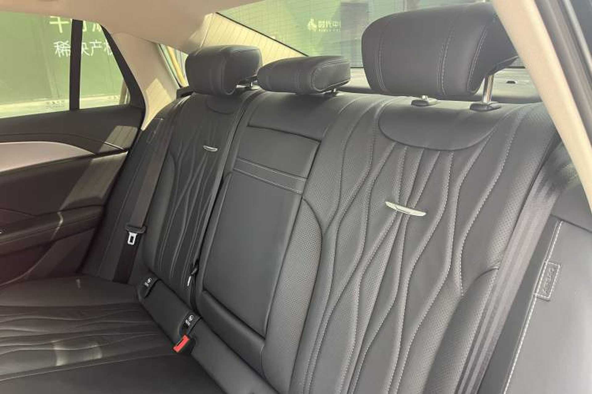 Used Hongqi H5 2023 2.0T Automatic Smart Connect Flagship Edition Interior 6