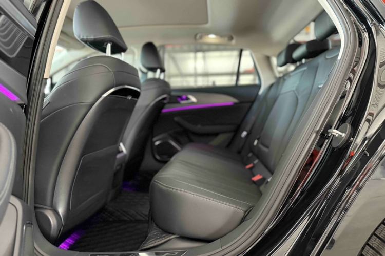 Used Hongqi H5 2023 2.0T Automatic Smart Connect Flagship Edition Interior 7