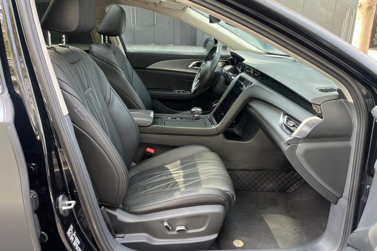 Used Hongqi H5 2023 2.0T Automatic Smart Connect Flagship Edition Interior 7