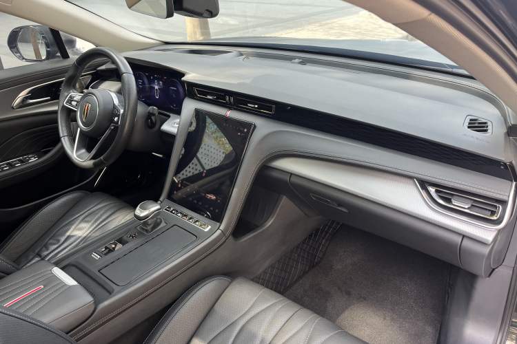 Used Hongqi H5 2023 2.0T Automatic Smart Connect Flagship Edition Interior 8