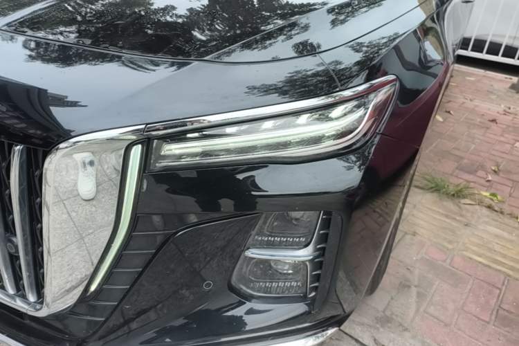 Used Hongqi H5 2023 2.0T Automatic Smart Connect Flagship Edition Left Front Headlight