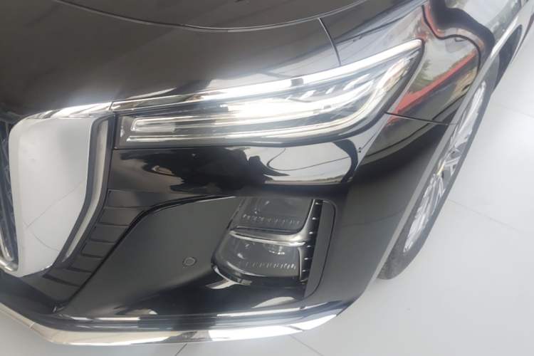 Used Hongqi H5 2023 2.0T Automatic Smart Connect Flagship Edition Left Front Headlight