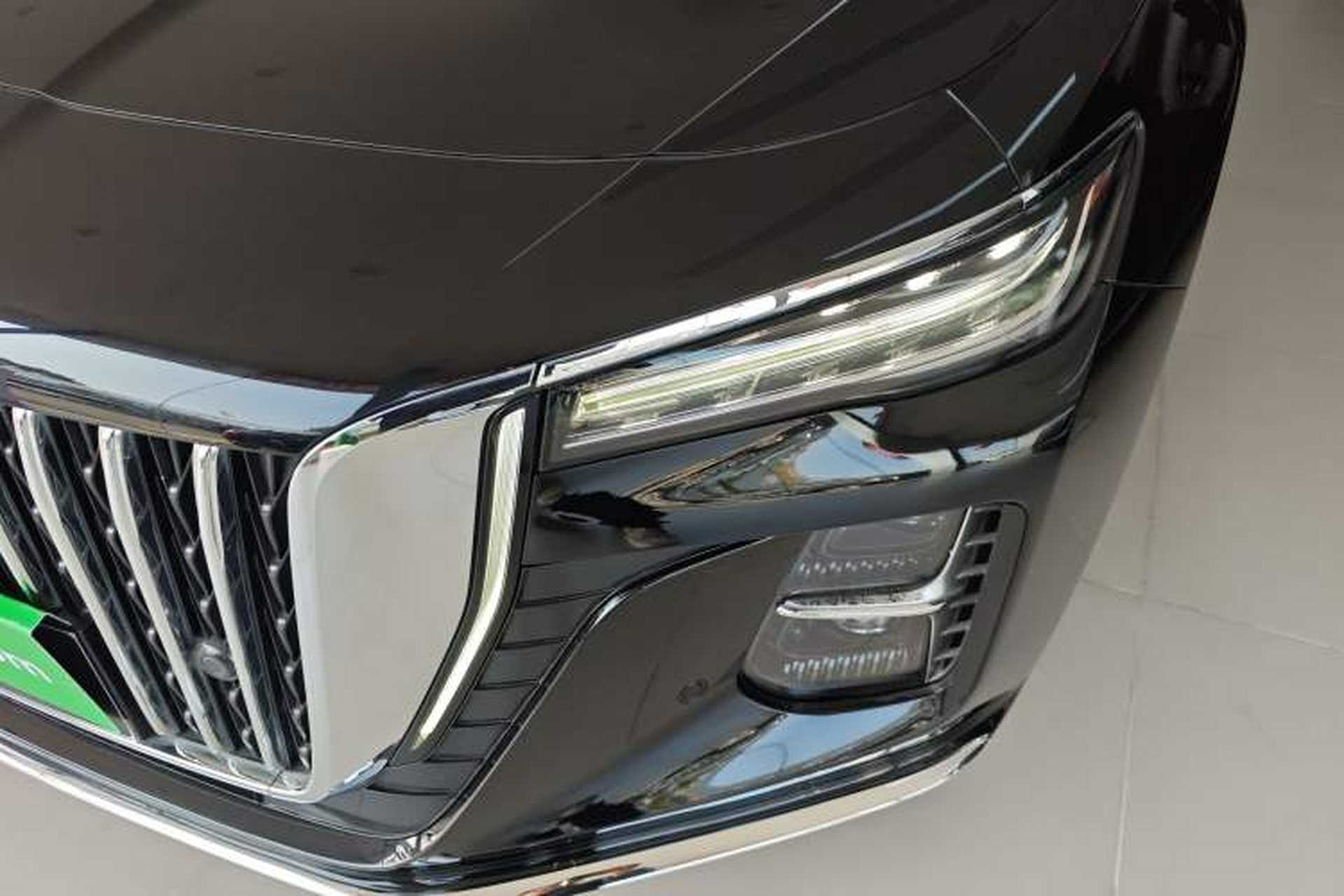 Used Hongqi H5 2023 2.0T Automatic Smart Connect Flagship Edition Left Front Headlight