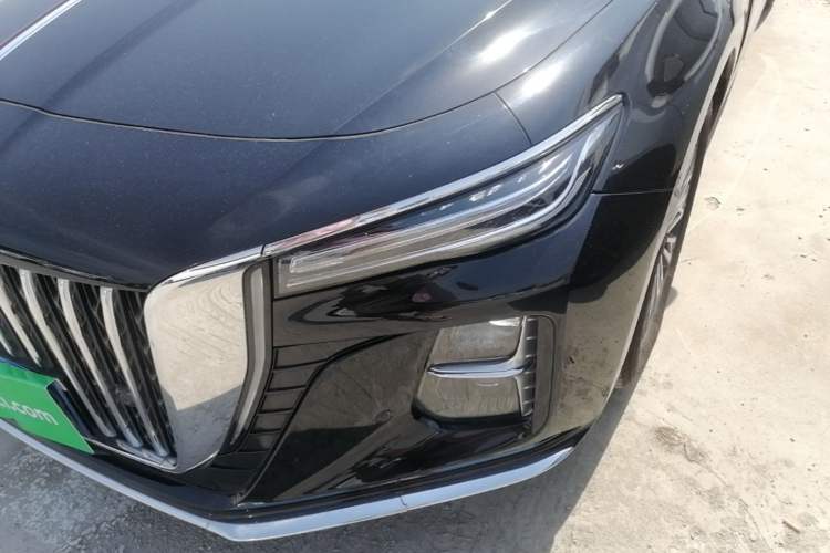 Used Hongqi H5 2023 2.0T Automatic Smart Connect Flagship Edition Left Front Headlight