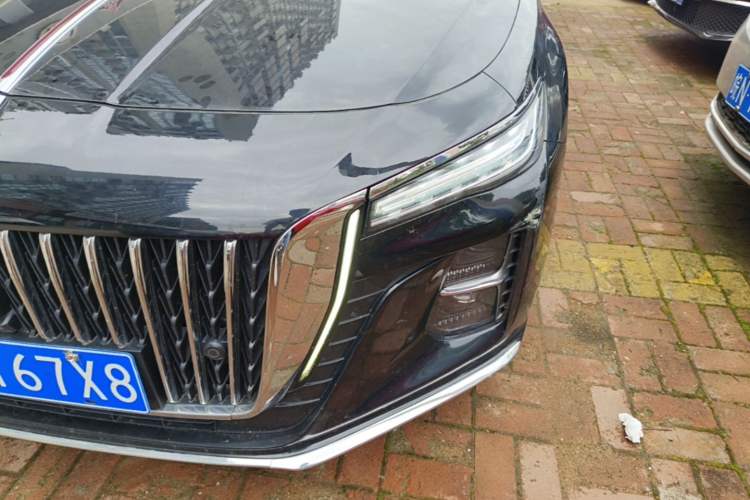 Used Hongqi H5 2023 2.0T Automatic Smart Connect Flagship Edition Left Front Headlight