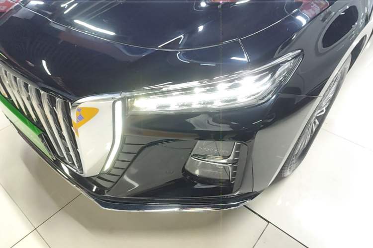 Used Hongqi H5 2023 2.0T Automatic Smart Connect Flagship Edition Left Front Headlight