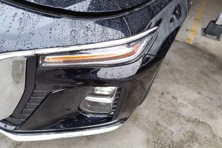 Used Hongqi H5 2023 2.0T Automatic Smart Connect Flagship Edition Left Front Headlight