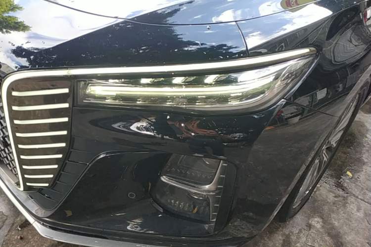 Used Hongqi H5 2023 2.0T Automatic Smart Connect Flagship Edition Left Front Headlight