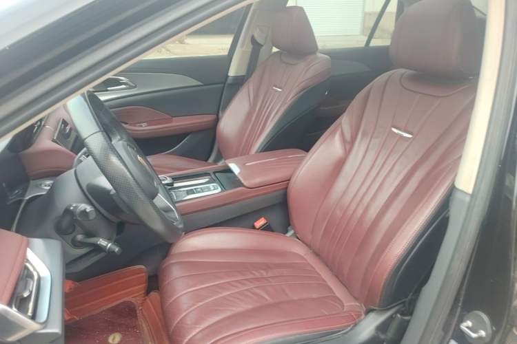 Used Hongqi H5 2023 2.0T Automatic Smart Connect Flagship Edition Left Front Seat