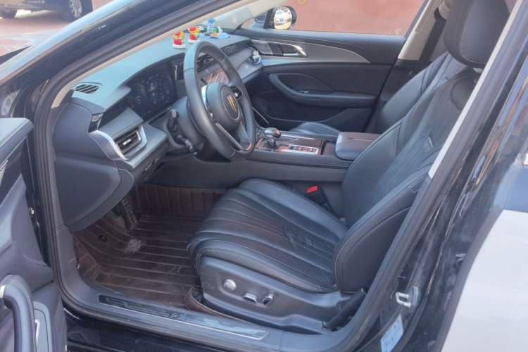 Used Hongqi H5 2023 2.0T Automatic Smart Connect Flagship Edition Left Front Seat