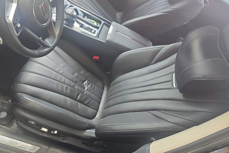 Used Hongqi H5 2023 2.0T Automatic Smart Connect Flagship Edition Left Front Seat