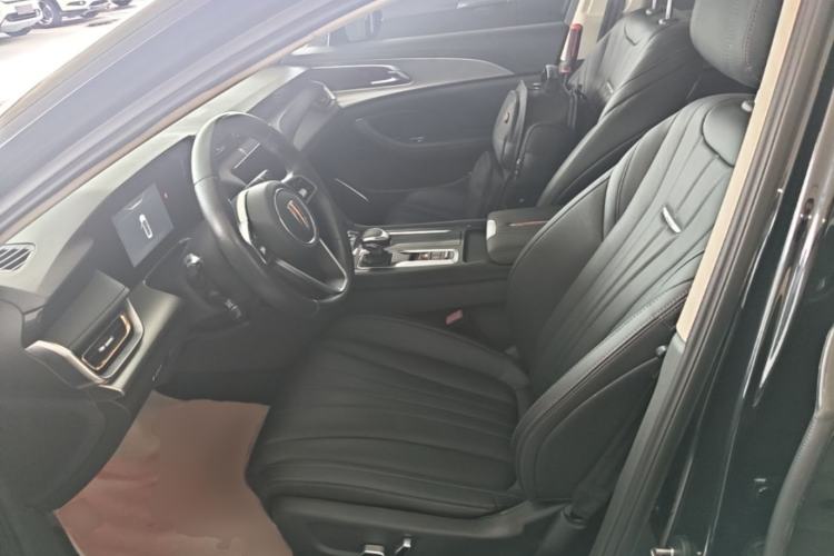 Used Hongqi H5 2023 2.0T Automatic Smart Connect Flagship Edition Left Front Seat