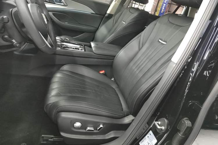 Used Hongqi H5 2023 2.0T Automatic Smart Connect Flagship Edition Left Front Seat
