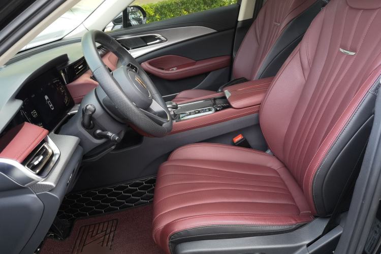 Used Hongqi H5 2023 1.5T DCT Smart Connect Flagship Edition Left Front Seat